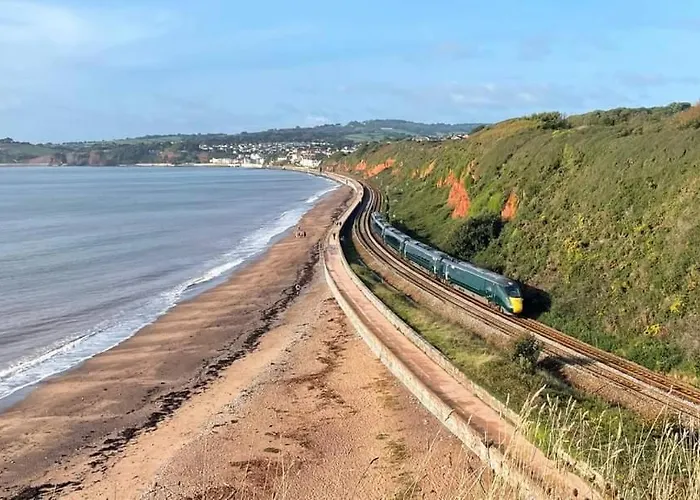 Seaview 2 Bedroom Flat In Devon